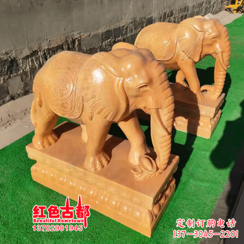 银行门口的石雕大象