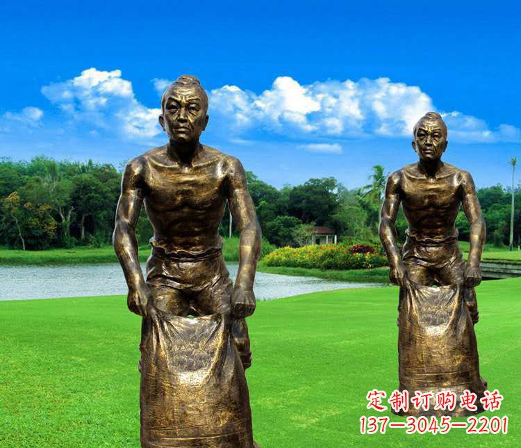 用麻袋装粮食的古代人物铜雕