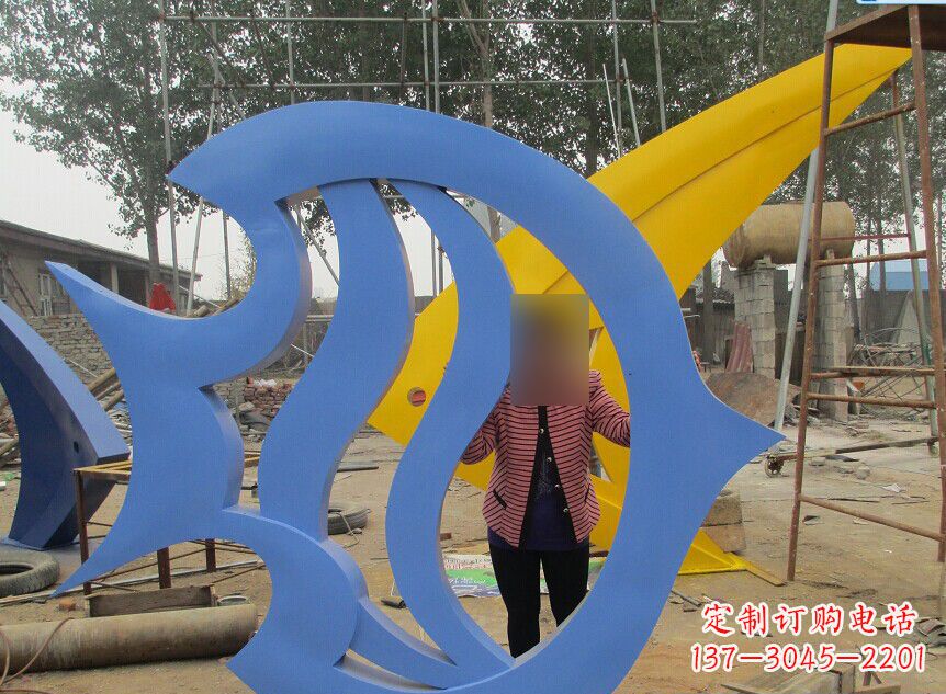 园林不锈钢抽象鱼造型雕塑