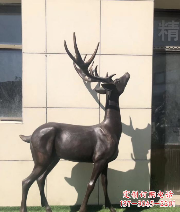 园林鹿铜雕