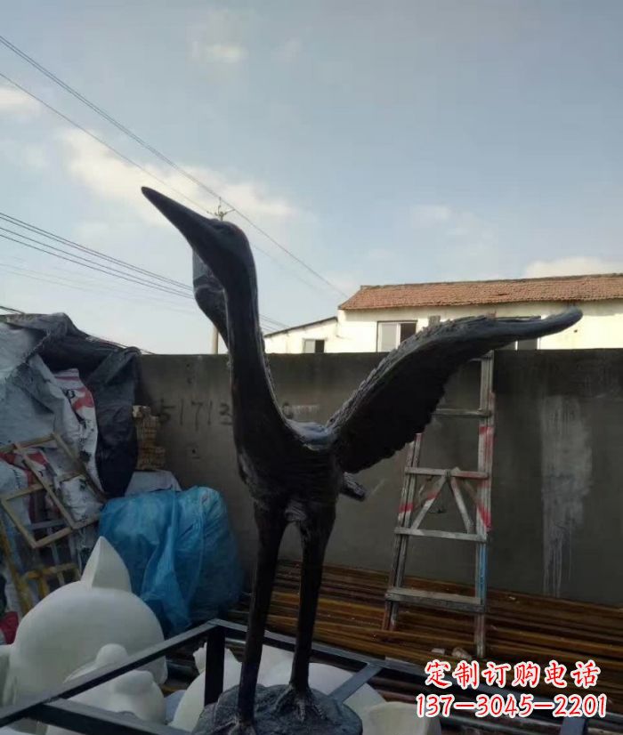 展翅仙鹤铜雕 (2)