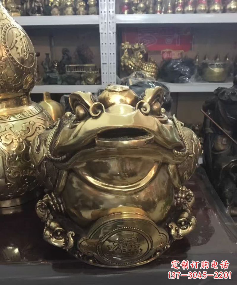 招财金蟾铜雕