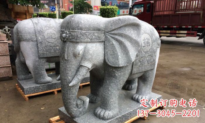招财进宝芝麻灰大象石雕 (3)