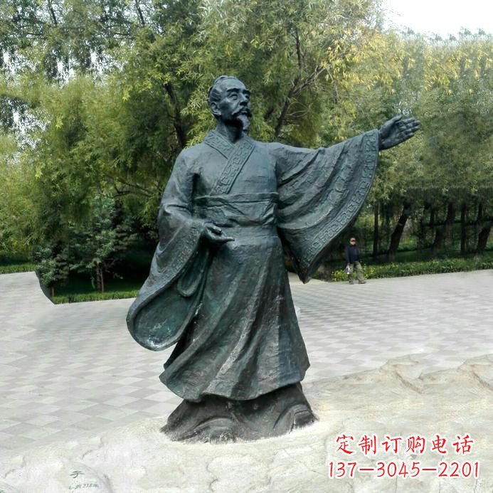 中国历史名人战国时期儒家学派的代表人物荀子铜雕像