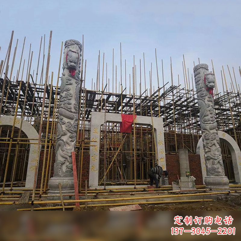 中国龙柱石雕