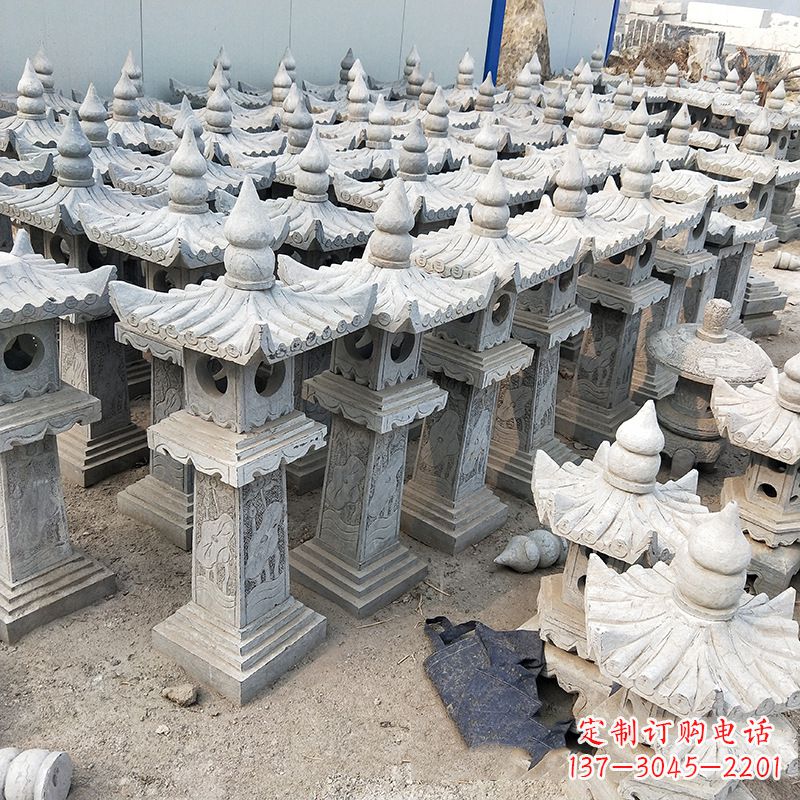 中式青石灯笼雕塑