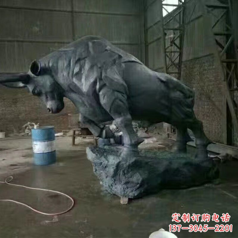 铸铜开拓牛雕塑