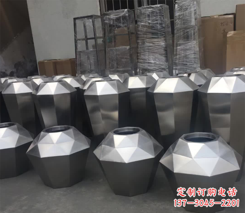 不锈钢组合花盆雕塑