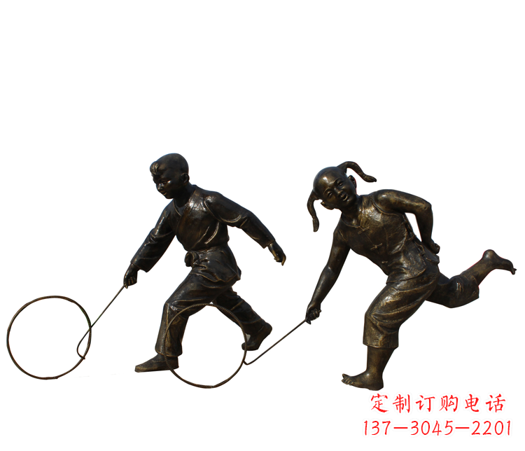 公园滚铁环的儿童铜雕