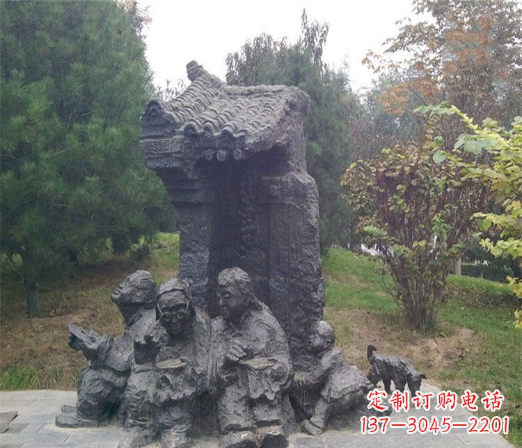 坐门口聊天的老奶奶铜雕