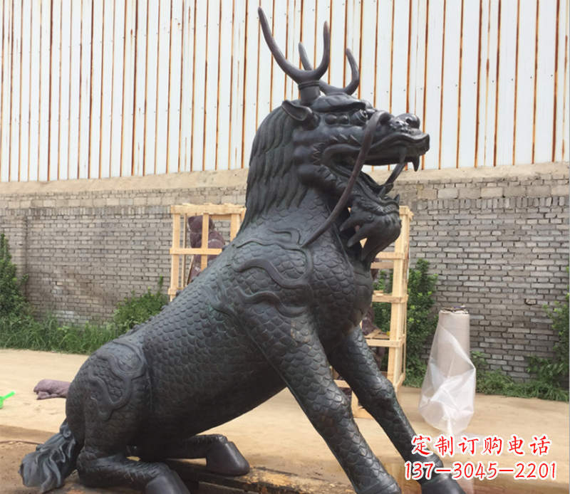 瑞兽麒麟铜雕