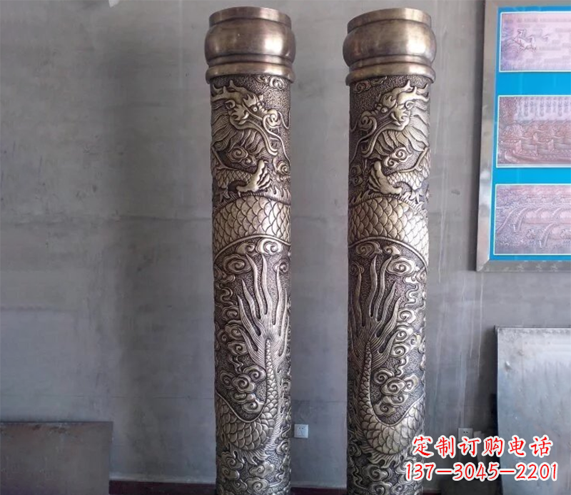 铜雕龙柱